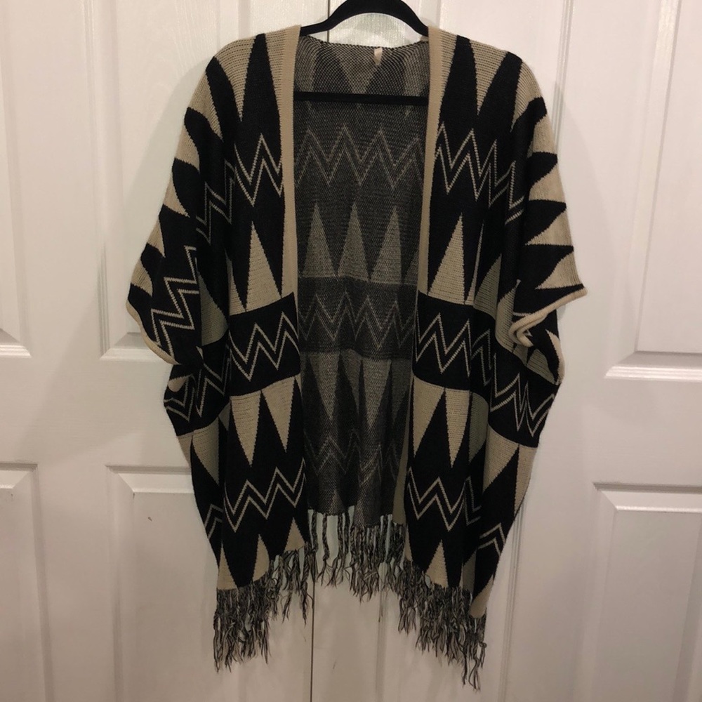PONCHO CARDIGAN